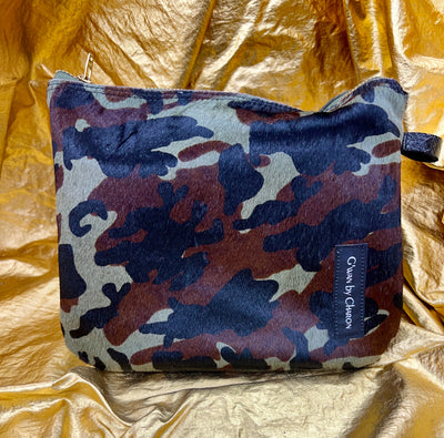 G'wan Clutch- 109
