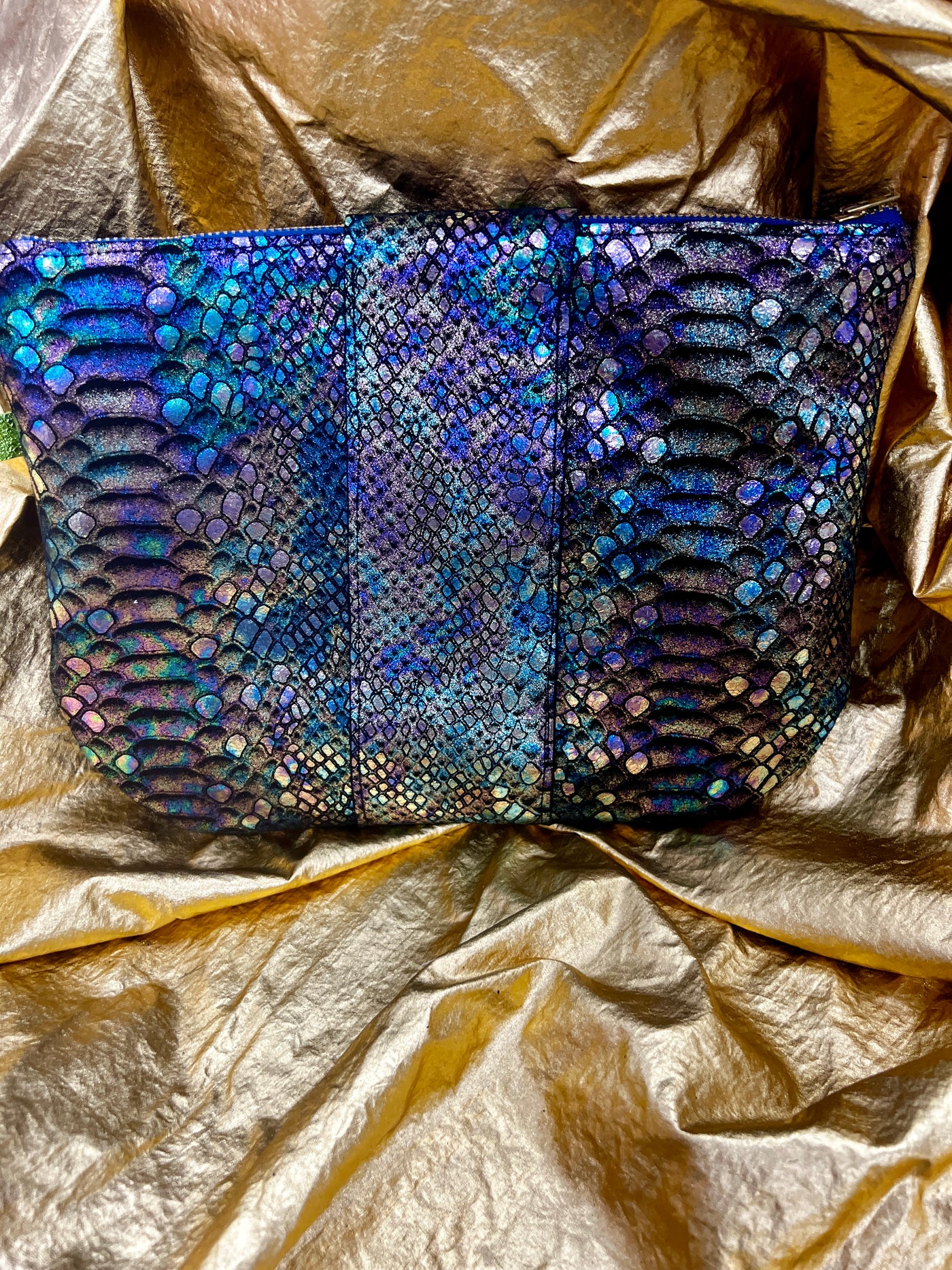 G'wan Clutch- 118