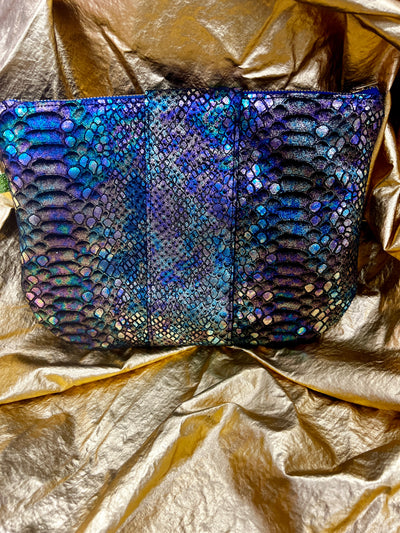 G'wan Clutch- 118